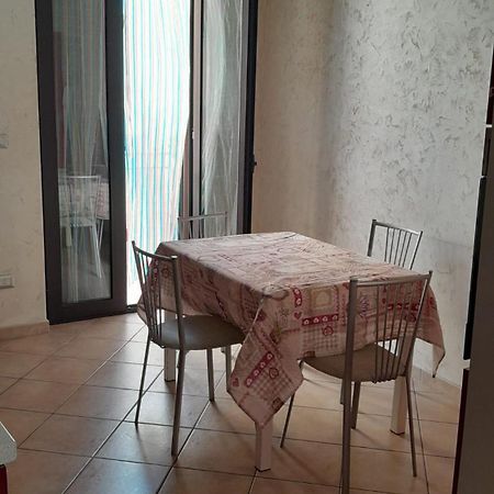 Anna'S Apartment - Милаццо Экстерьер фото